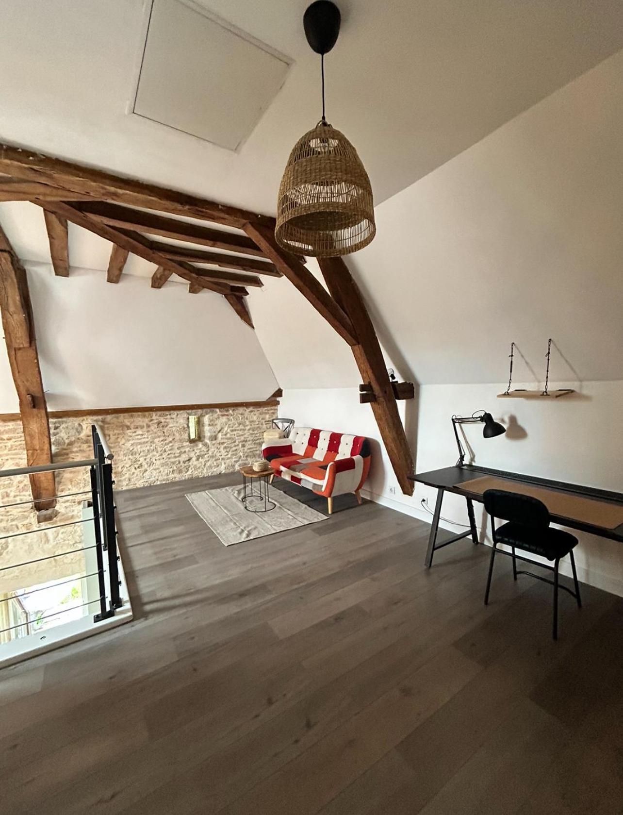 Le Gite Du Chateau Mouton Chatenoy-le-Royal Kültér fotó